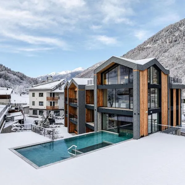 Monroc Hotel, khách sạn ở Commezzadura