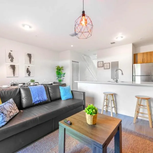 Spacious Townhouse W Free Parking, Hotel in Miami
