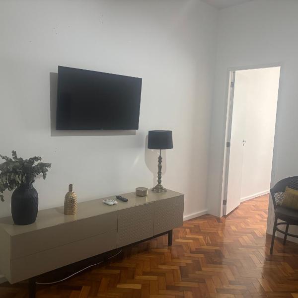 Copacabana 1 Block Beach Apartament