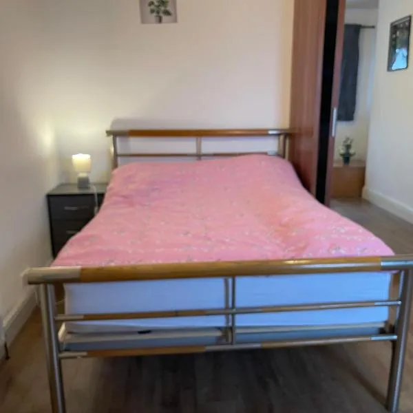 Kingsbury Service Accommodation, hotel v destinaci Colindale