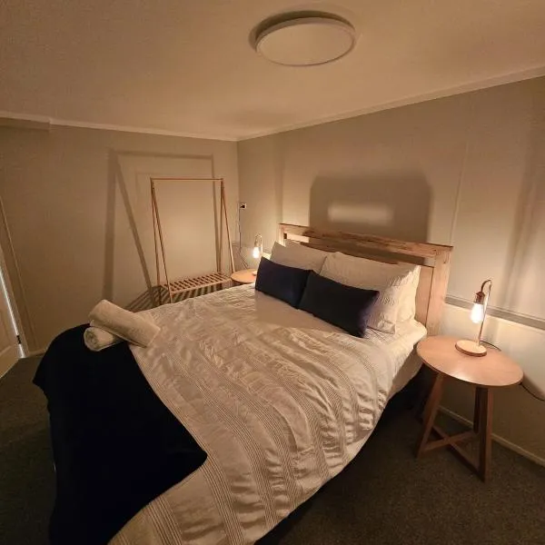 The Private Guest suite Sleeps 4, hotel sa New Plymouth