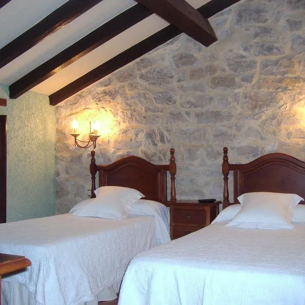 Posada Las Puentes, hotel v destinaci Barcenilla