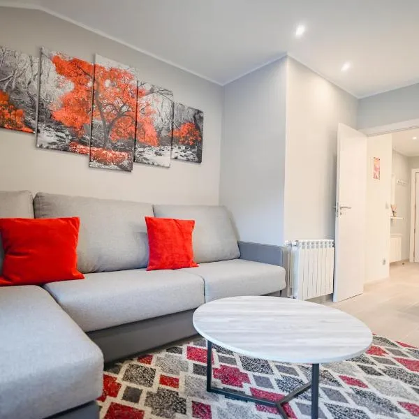 Jacuzzi y vistas panorámicas a Grandvalira I AndBnB, hótel í Bordes d´Envalira