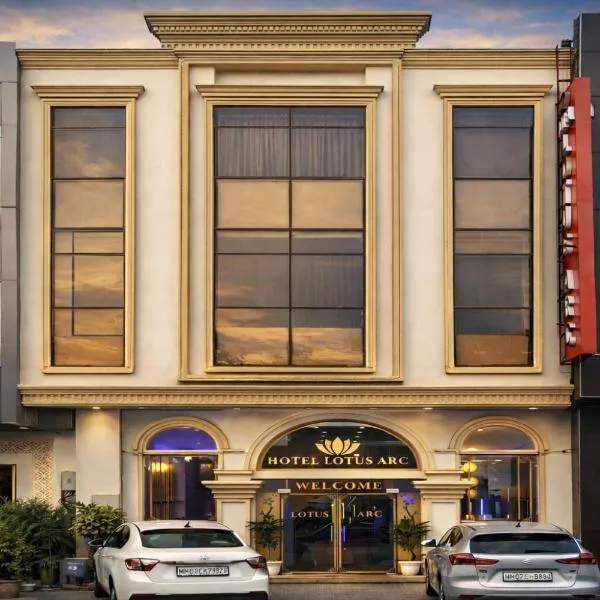 Hotel Lotus Arc NEAR IGI AIRPORT, ξενοδοχείο στο Νέο Δελχί