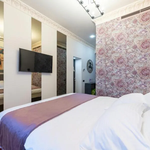 Hotel Grand Nysha Plaza Near Delhi Airport, hotel in Jāmb