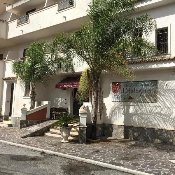 Il Melograno, hotel Nicotera Marinában
