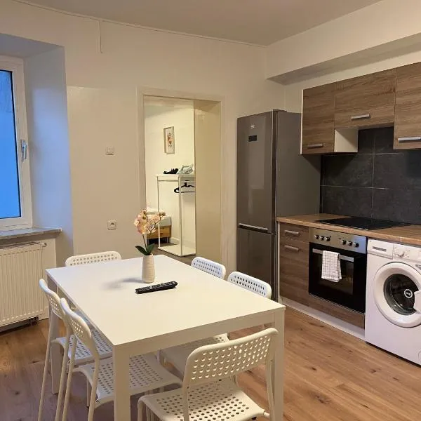 T&K Apartments - Gelsenkirchen - 2 Schlafzimmer Wohnungen - Vollausgestattet: Gelsenkirchen şehrinde bir otel