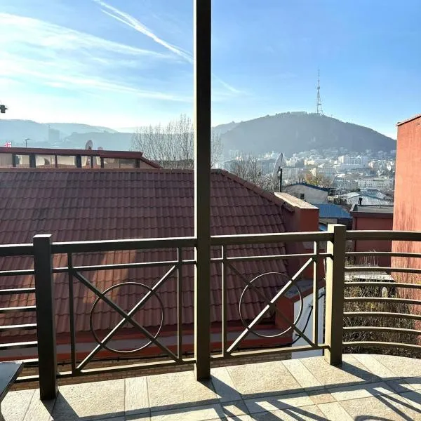 Hotel Nebula Inn, hotel en Tiflis