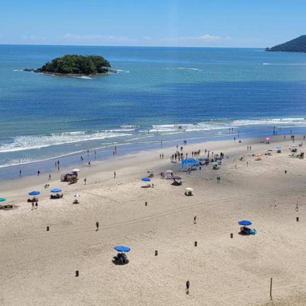 Apartamento Frente Mar no calçadão em Balneario Camboriu
