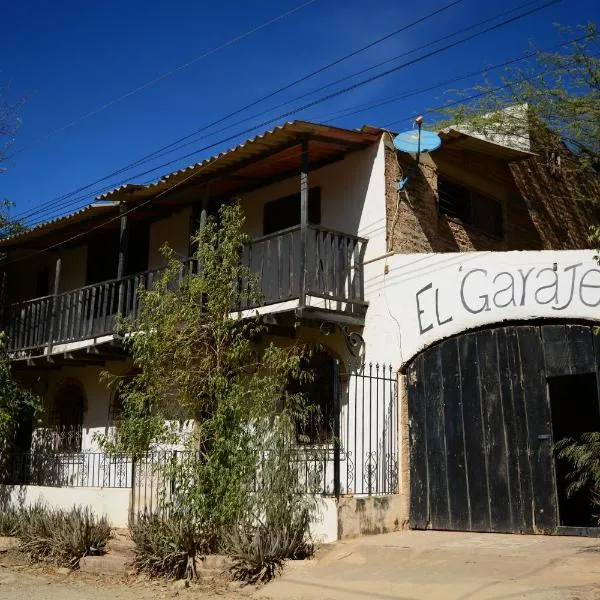 El Garaje Hostal, hotel in Taganga