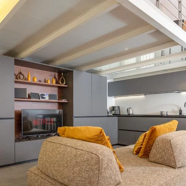 ArtStay - Exclusive Apt Near Metro M1, AC, Parking, hotell i Milano