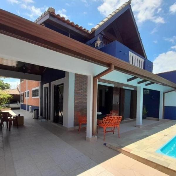 Casa em Peruíbe com piscina