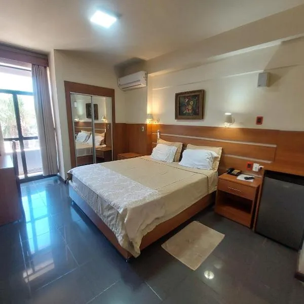 Hotel San Andres, hótel í Coronel Oviedo