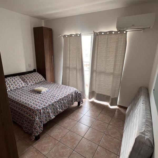 Apartamento em Canasvieiras Floripa Perto da Praia - Foto 2