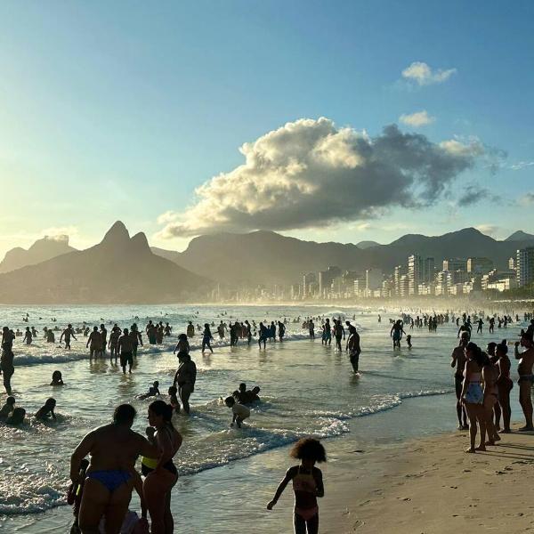 SUH Copacabana 144 Grill & Sky Penthouse