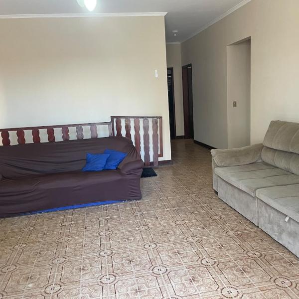 Casa Completa a Poucos Minutos da Praia Mongaguá