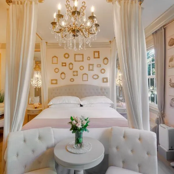 Hemingway Suites at Palm Beach Hotel Island, hotel en Palm Beach
