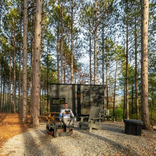 Postcard Cabins Wild Rose, Outdoor Collection by Marriott Bonvoy, hotel din Wild Rose