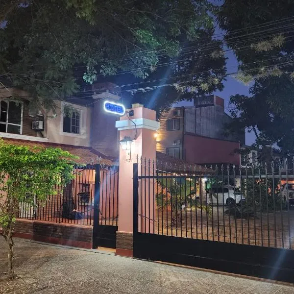 Posada del Sol, hotel em Ituzaingó