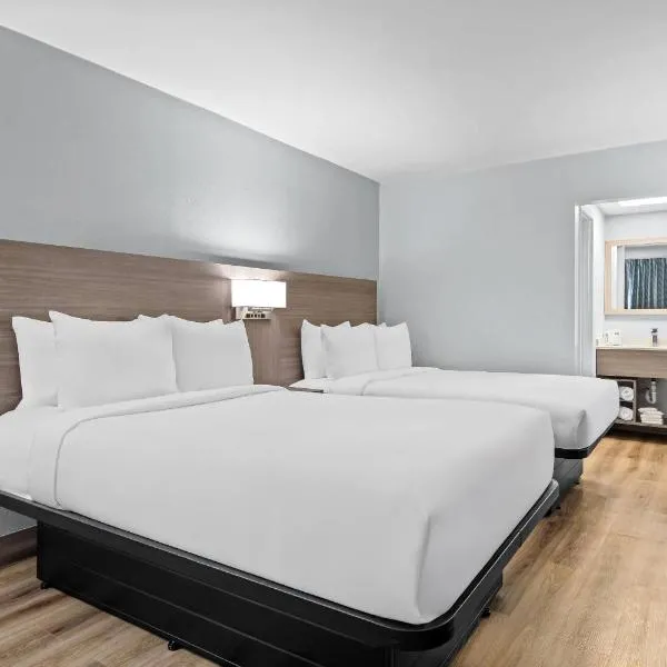 Econo Lodge Daytona Beach - Speedway, khách sạn ở Daytona Beach