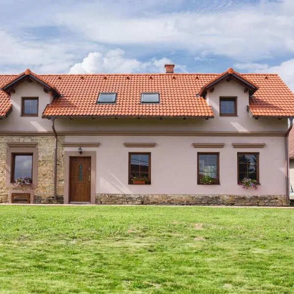 Slánských Statek, hotel v destinaci Nahořany
