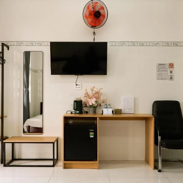 Nhà Khách Vạn Thành, ξενοδοχείο σε Cà Mau