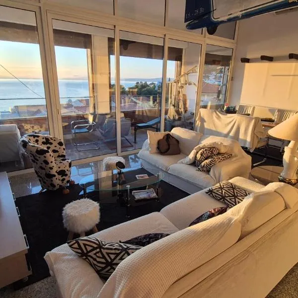 Heritage Bella Vista beach house, hotel a Trogir