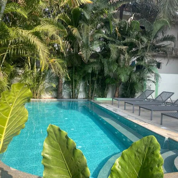 Viesnīca Tridiva Morjim 150 Meters to Morjim Beach pilsētā Mordžima