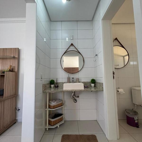Apartamento Ingleses 400 metros da praia - Foto 3