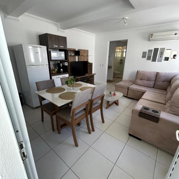 Apartamento Ingleses 400 metros da praia - Foto 4
