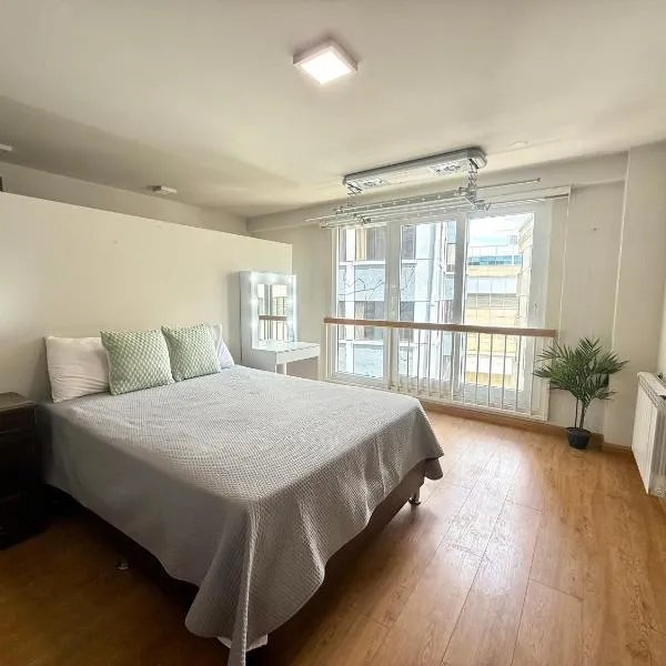 Moderno Monoambiente en Obrajes, hotel a La Paz