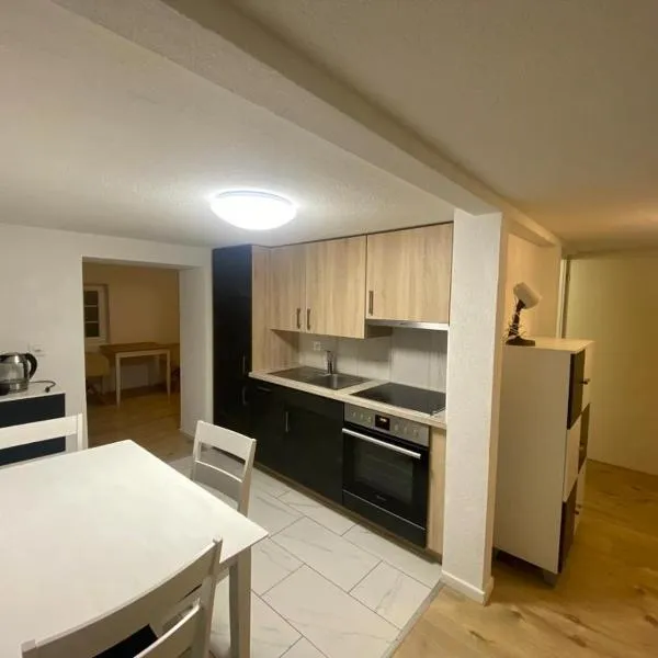 Gemütliches Wohnung für Familien und Gruppen, hotel in Küblis