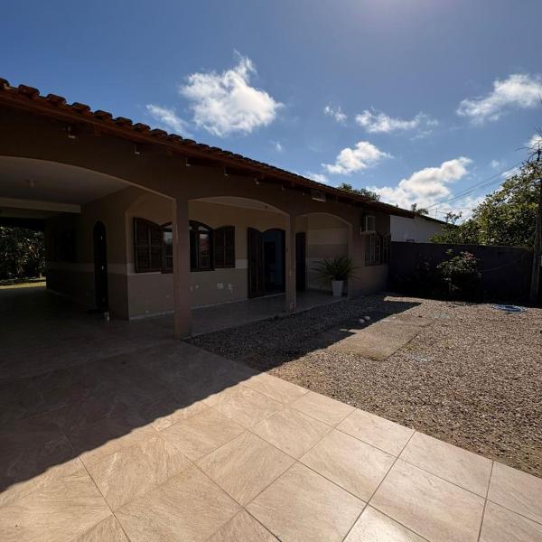 Casa em Itapoá - Barra do Saí