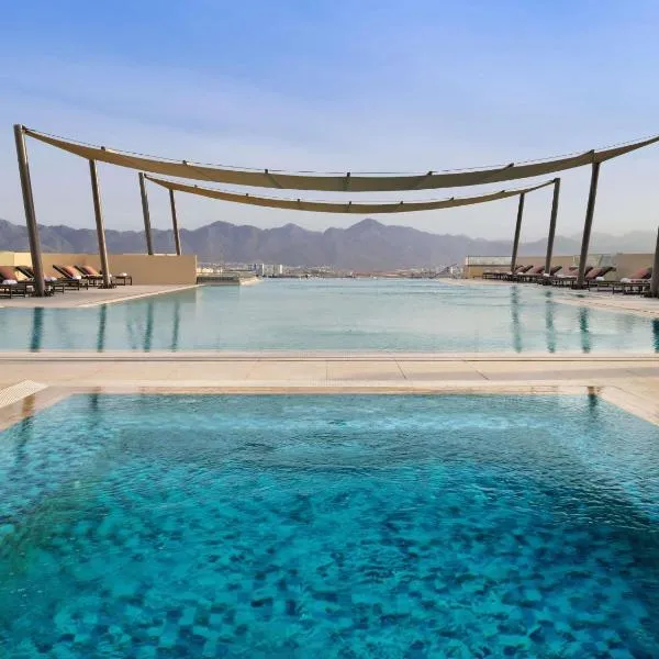 Mövenpick Hotel & Apartments Ghala Muscat, hotell Masqaţ's