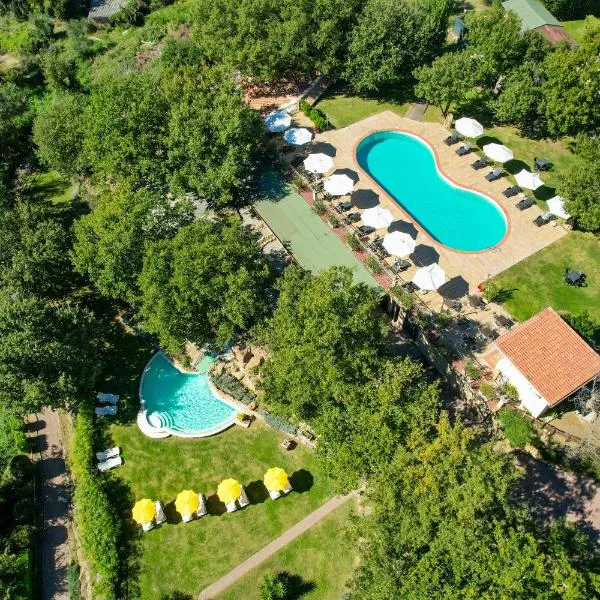 Villaggio Le Querce, hotel v destinaci Sorano