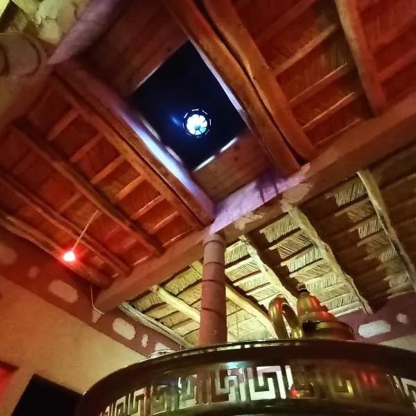 Gite le Calme café Restaurant Pizzeria, hotel v destinaci Bou Drarar