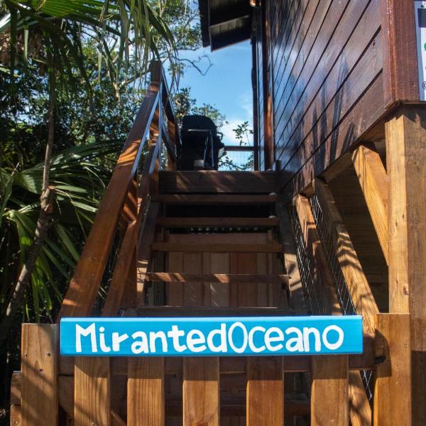 Casasd0ceano frente à praia da solidão