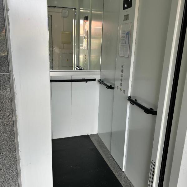 Apartamento inteiro ou compartilhado - 7 min do Aeroporto com PISCINA - Foto 3