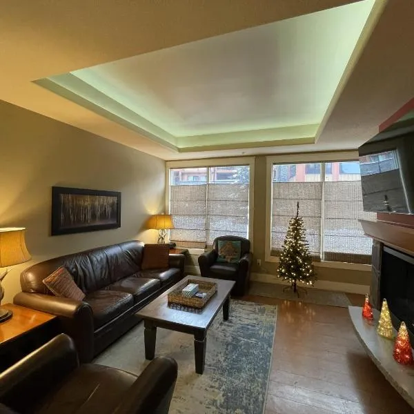Luxury Resort 2Bedroom 2Bath Sleeps 6 945 square feet, hotel in Canmore