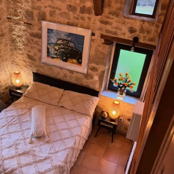 Chambres d'hôtes Le tour du Lot, hotel v destinácii Gorses