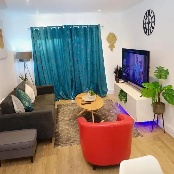 Maison Blanc The Stylish & Cozy 1bed apartment in City centre, hotel u Birminghamu