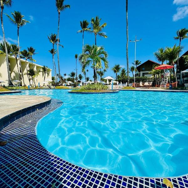 Flat c/ Vista da Piscina na Beira-Mar de Muro Alto | Marulhos F206 - By Anfitrião Legal