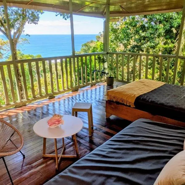 Casa Oh - Oceanview Guesthouse, hotel v destinaci Uvita