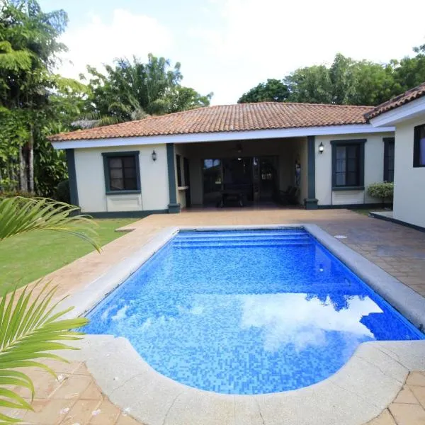 Casa Carolina Gran Pacífica Resort, hotel en San Diego