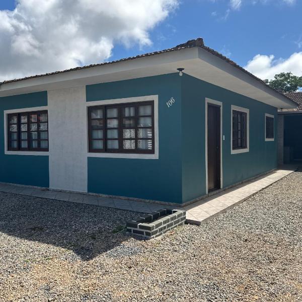 Casa de Praia Completa de 3 quartos a Poucos Metros do Mar