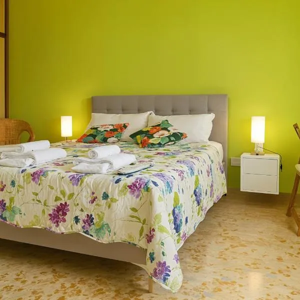 Vivi Lucca con "Madame Fannj" - Camera Verde，盧卡的飯店