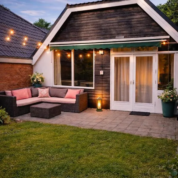 3 bedrooms Family House till 6 p Near Amsterdam & Sea, hotelli kohteessa Opmeer