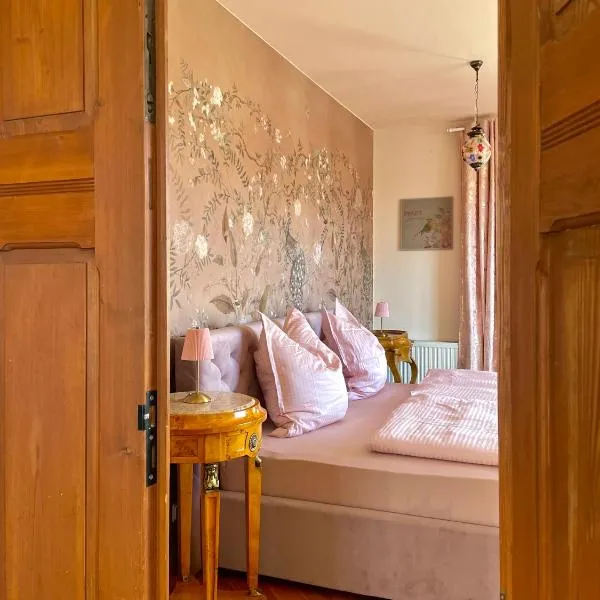 Luxus-Ferienwohnung in der Sternkopf-Engel-Villa, hotel em Oederan