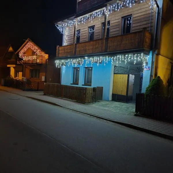 Willa Trzy Podkowy, hotel i Krościenko