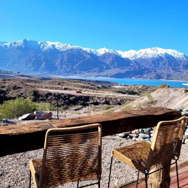 RevolucionArte Potrerillos, khách sạn ở Ciudad Lujan de Cuyo